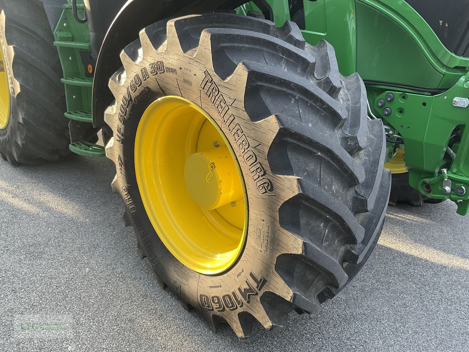 Traktor typu John Deere 6R 215, Vorführmaschine v Redlham (Obrázek 15)