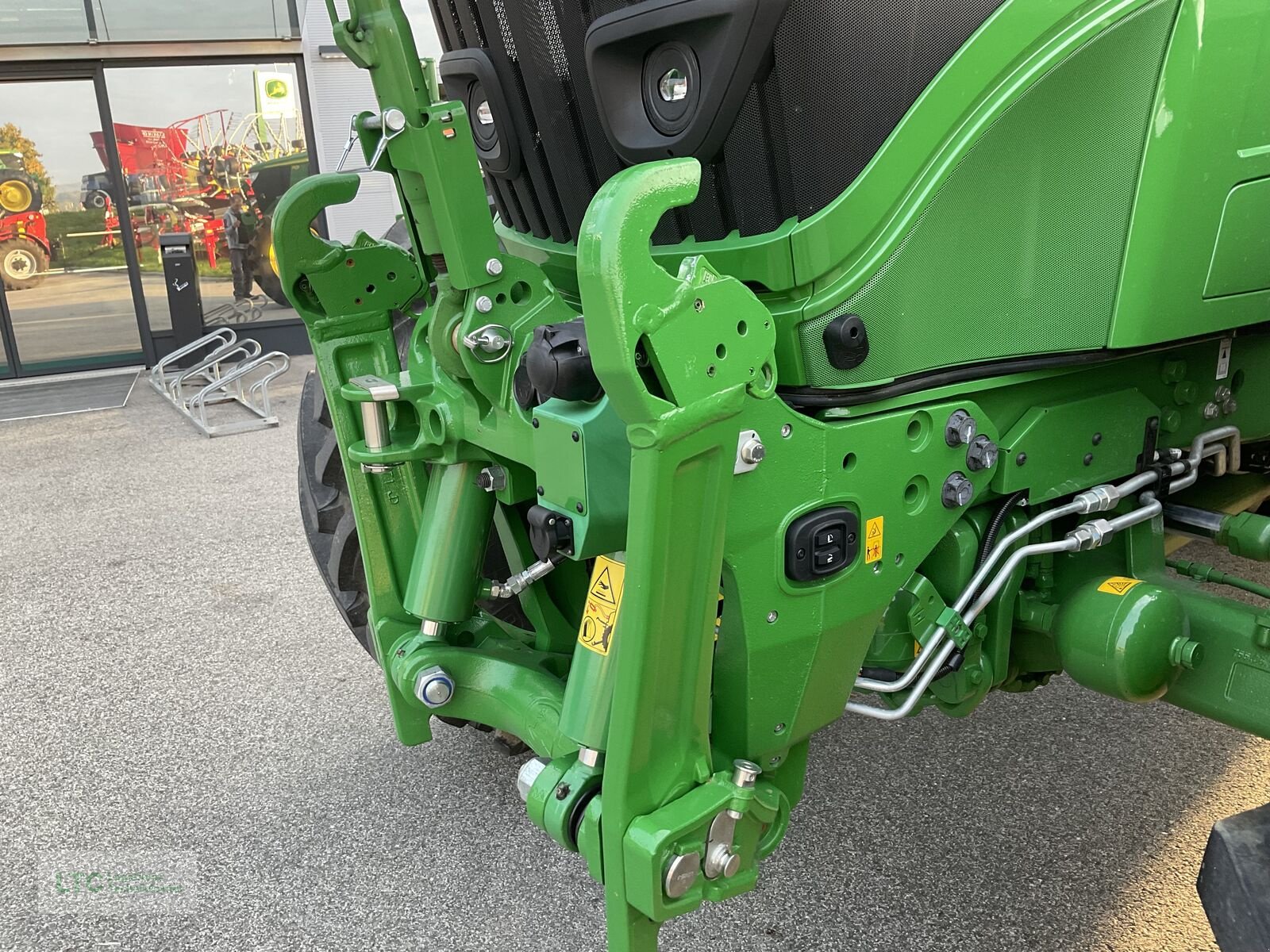 Traktor typu John Deere 6R 215, Vorführmaschine v Redlham (Obrázek 29)