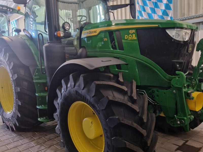 Traktor от тип John Deere 6R 215, Neumaschine в Deining