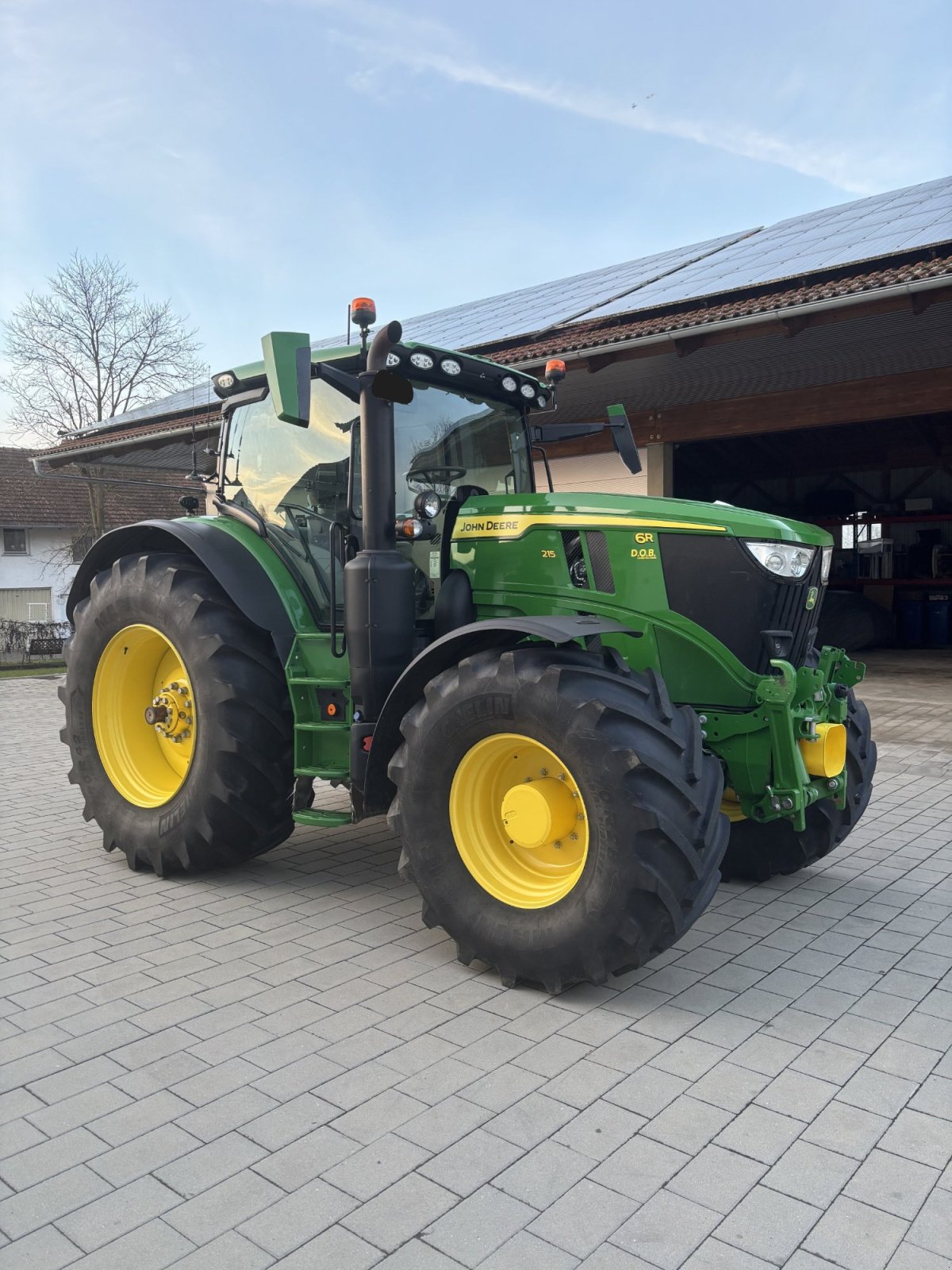 Traktor van het type John Deere 6R 215, Gebrauchtmaschine in Künzing (Foto 2)