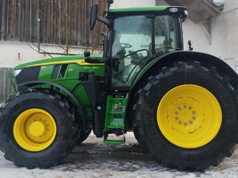 Traktor des Typs John Deere 6R 215, Gebrauchtmaschine in Ruhstorf (Bild 1)