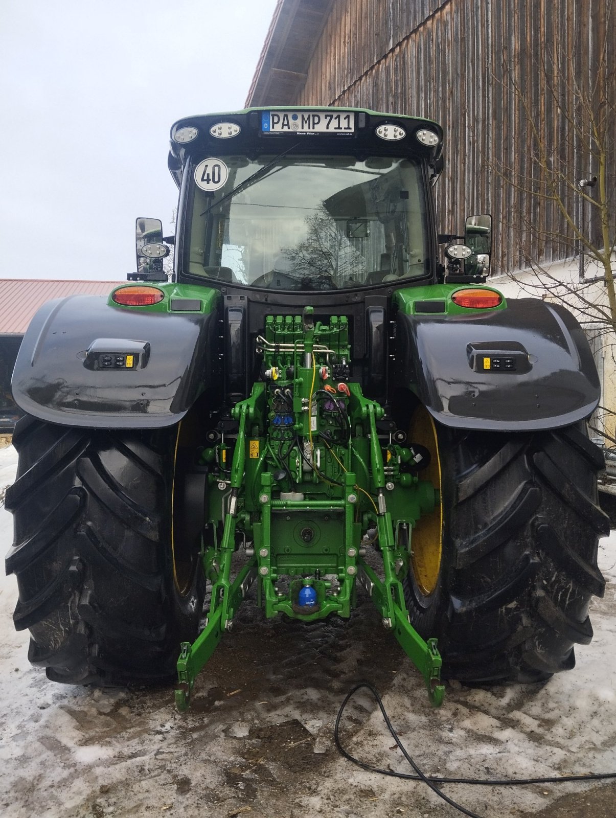 Traktor van het type John Deere 6R 215, Gebrauchtmaschine in Ruhstorf (Foto 2)
