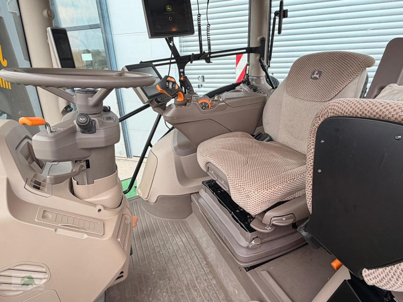 Traktor типа John Deere 6R 230 - Command PRO, Gebrauchtmaschine в Hofheim (Фотография 12)