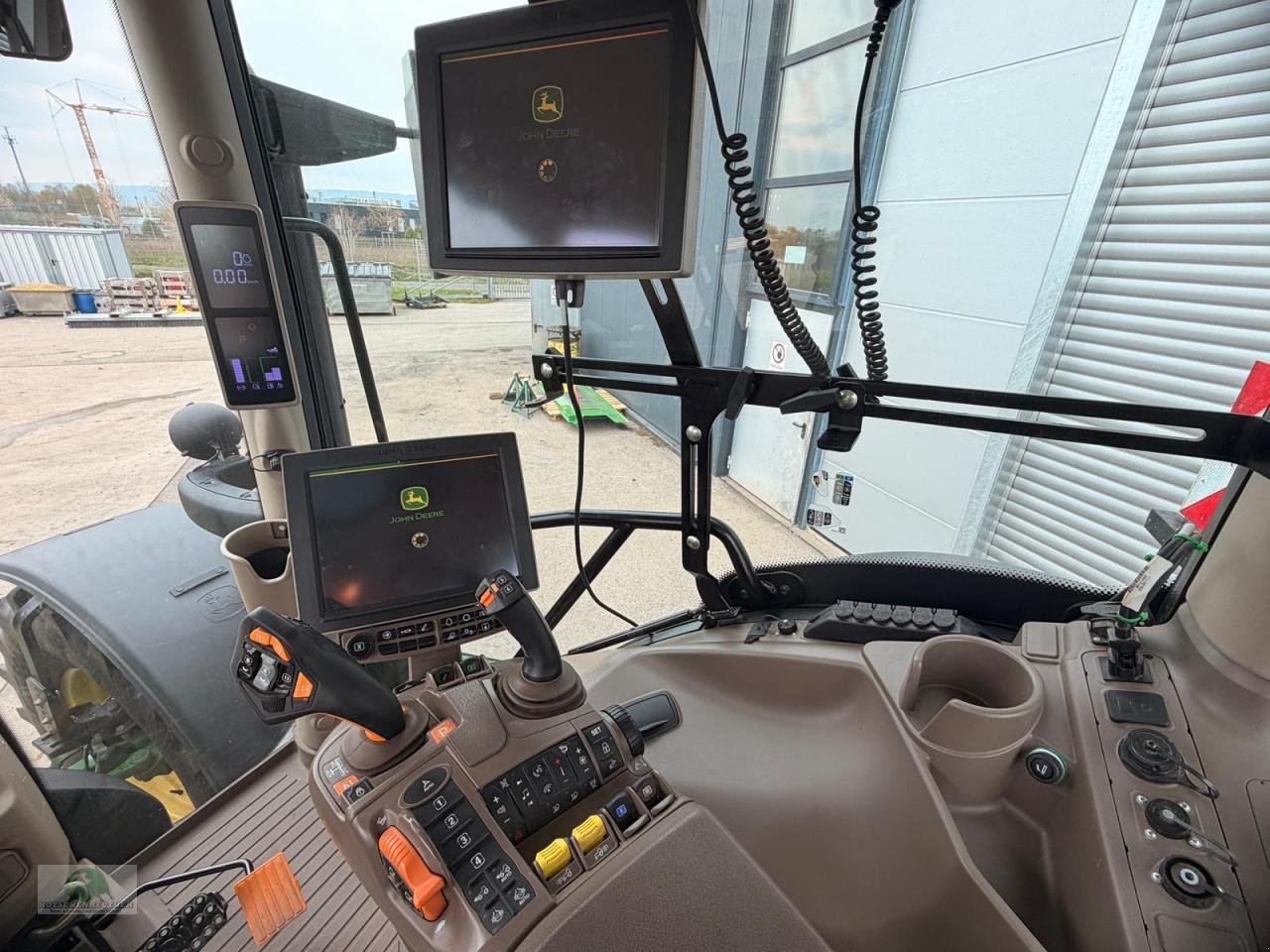 Traktor типа John Deere 6R 230 - Command PRO, Gebrauchtmaschine в Hofheim (Фотография 14)