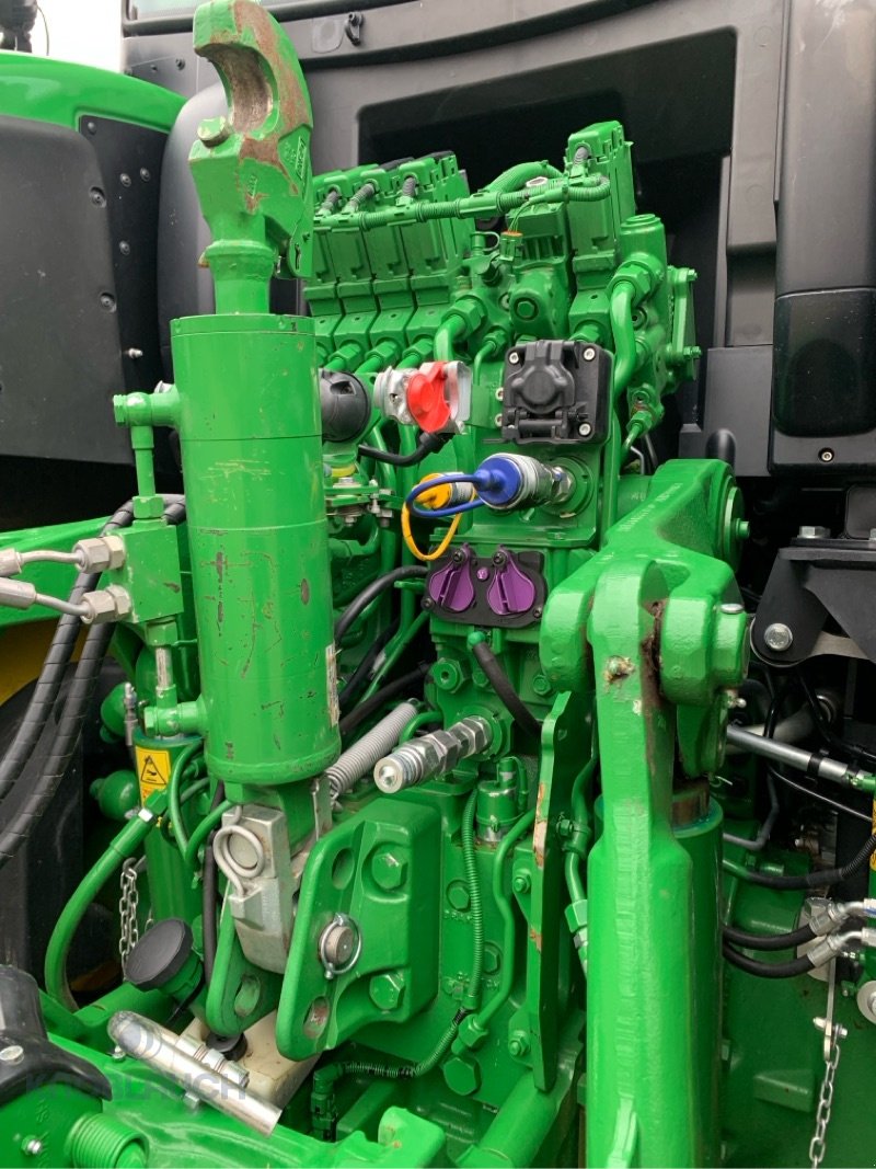 Traktor от тип John Deere 6R 230, Gebrauchtmaschine в Kandern-Tannenkirch (Снимка 12)