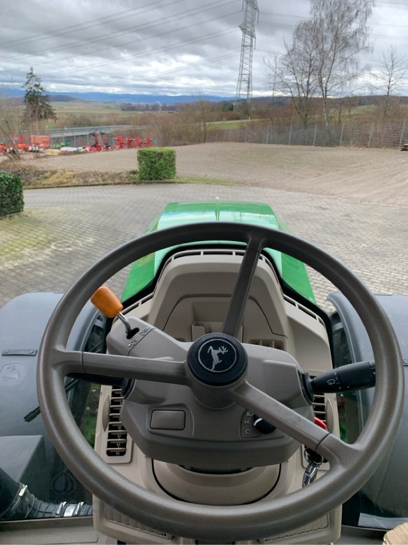 Traktor от тип John Deere 6R 230, Gebrauchtmaschine в Kandern-Tannenkirch (Снимка 18)