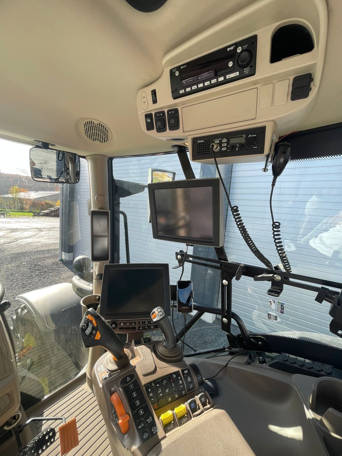 Traktor типа John Deere 6R 230, Gebrauchtmaschine в Bad Bocklet (Фотография 10)