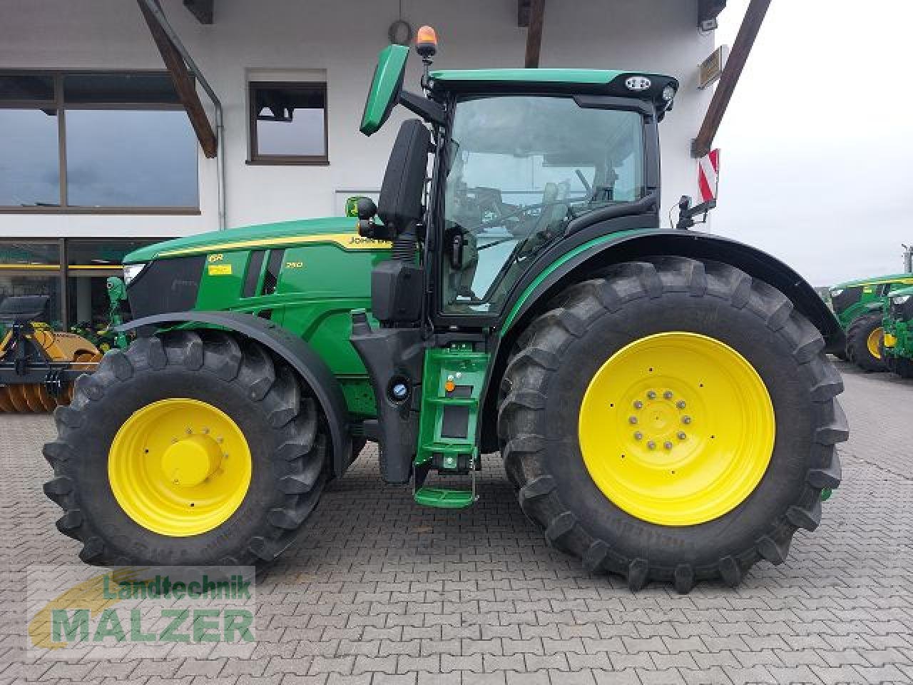 Traktor tipa John Deere 6R 250/6R250 Demomaschine, Neumaschine u Mitterteich (Slika 1)