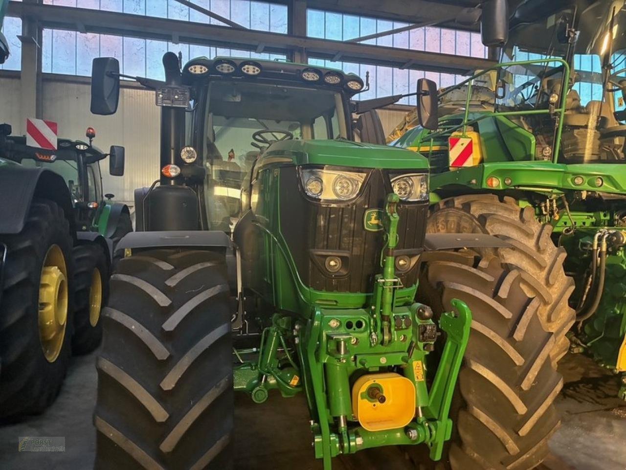 Traktor des Typs John Deere 6R 250 AP40 NEU, Neumaschine in Jahnatal (Bild 2)