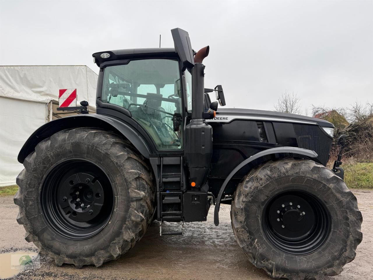 Traktor типа John Deere 6R 250 Black Desgin, Gebrauchtmaschine в Hofheim (Фотография 7)