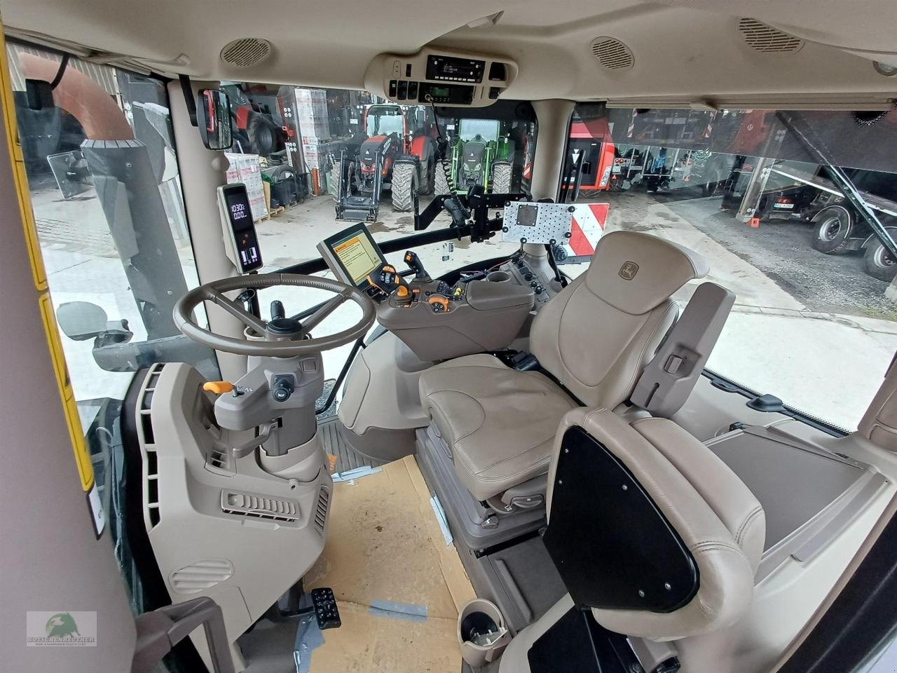 Traktor типа John Deere 6R 250 Black Design, Gebrauchtmaschine в Hofheim (Фотография 5)