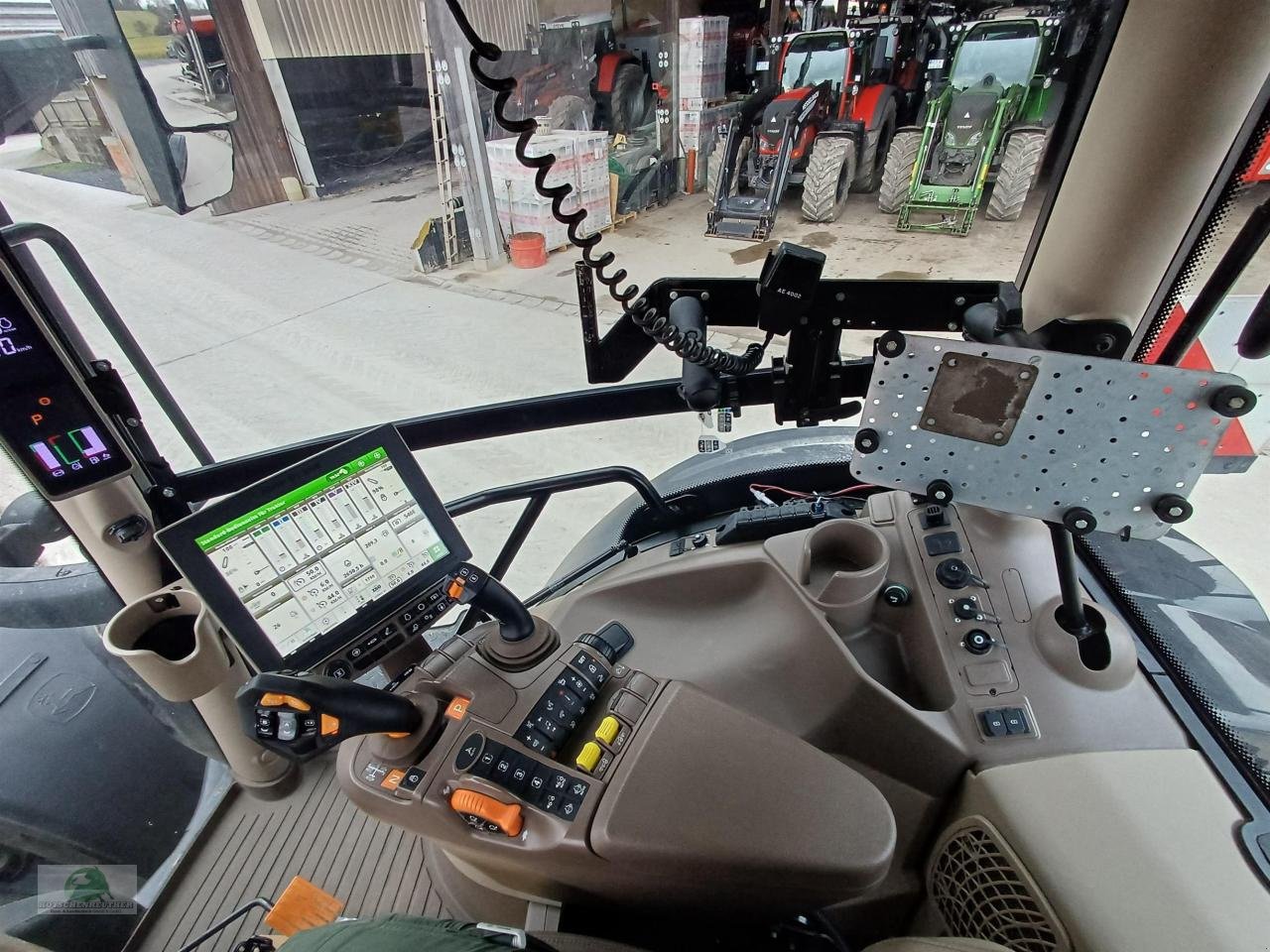 Traktor типа John Deere 6R 250 Black Design, Gebrauchtmaschine в Hofheim (Фотография 6)