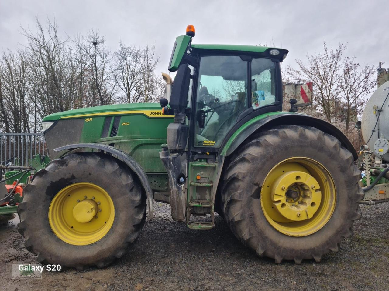 Traktor del tipo John Deere 6R 250 - Command PRO, Gebrauchtmaschine In Hofheim (Immagine 1)