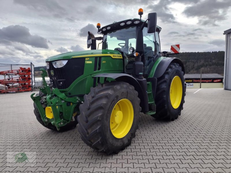 Traktor του τύπου John Deere 6R 250 - Command PRO, Neumaschine σε Wasungen