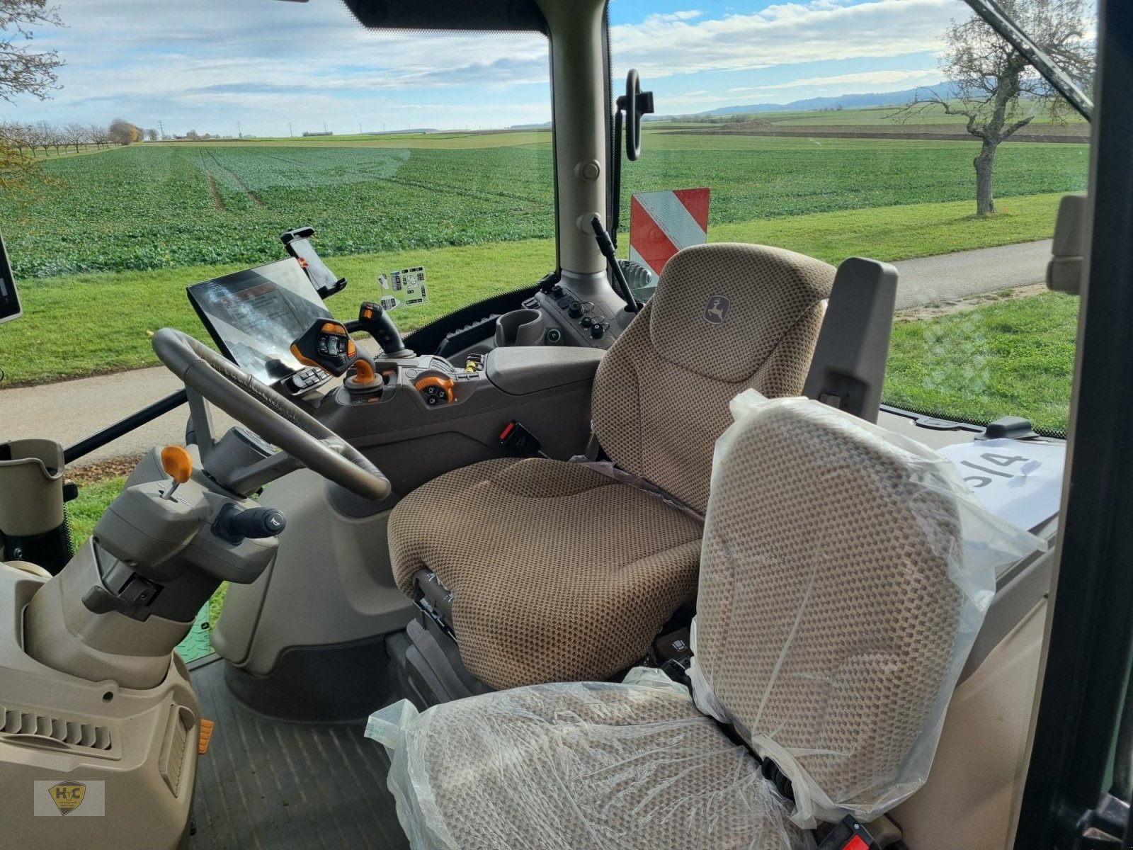 Traktor van het type John Deere 6R 250 Pro Autotrac Frontlader b45, Gebrauchtmaschine in Willanzheim (Foto 12)