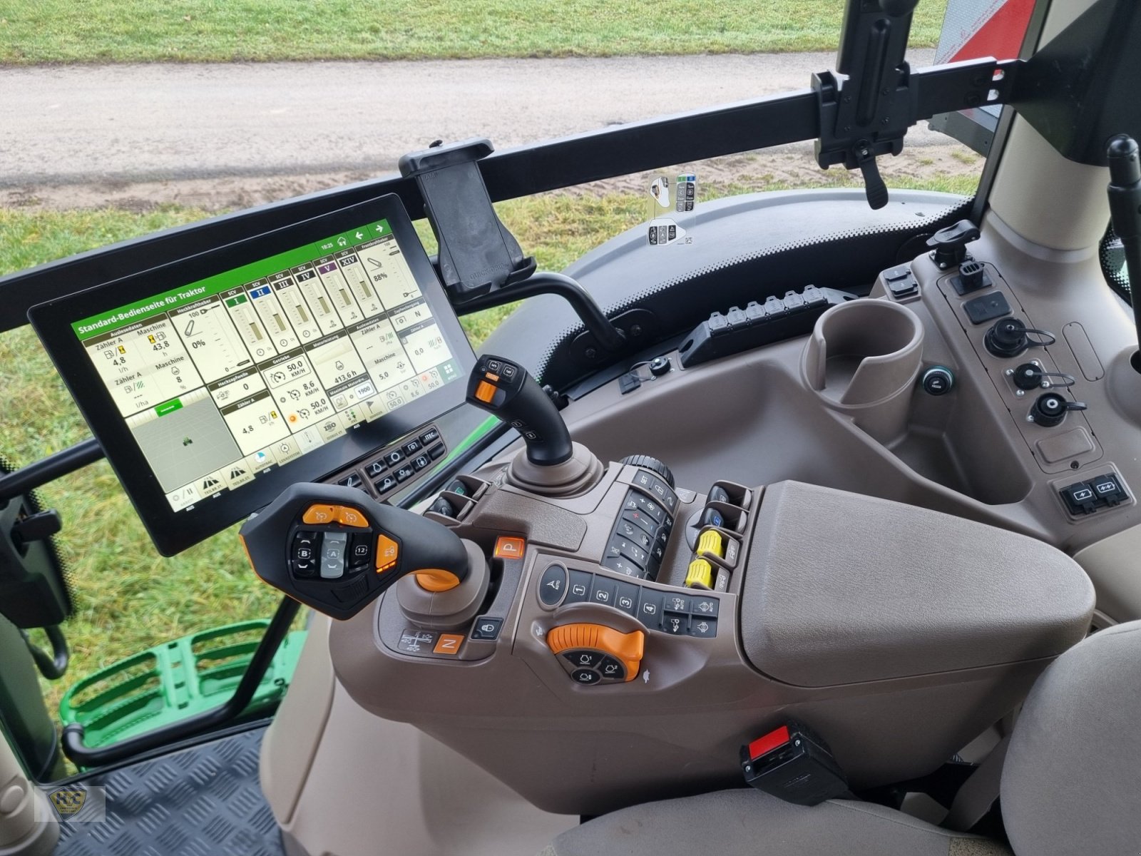 Traktor типа John Deere 6R 250 Pro AutoTrac hvc 53, Gebrauchtmaschine в Willanzheim (Фотография 13)