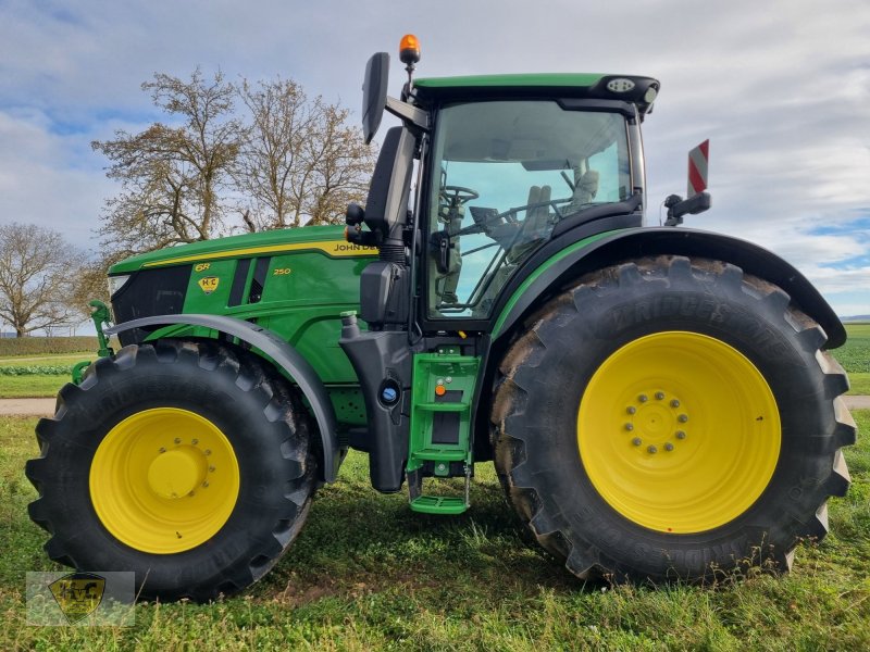 Traktor des Typs John Deere 6R 250 Pro AutoTrac schw, Gebrauchtmaschine in Willanzheim (Bild 1)