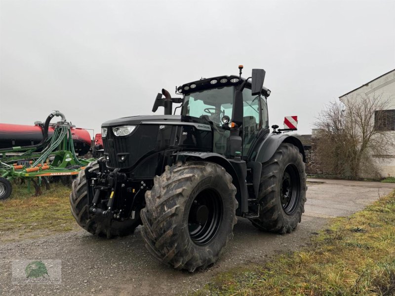 Traktor typu John Deere 6R 250 Sonderlackierung-schwarz, Gebrauchtmaschine v Hofheim