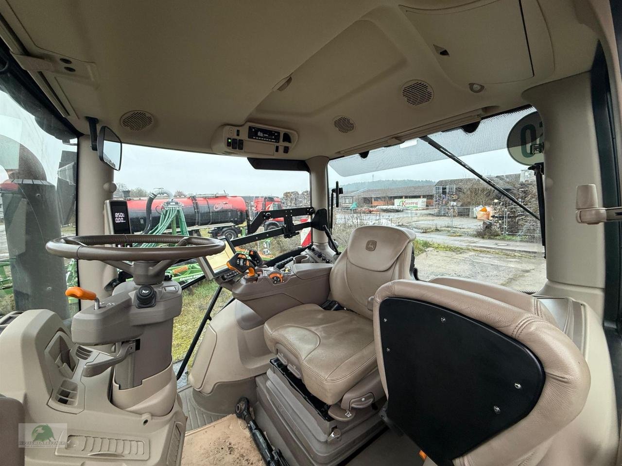 Traktor of the type John Deere 6R 250 Sonderlackierung-schwarz, Gebrauchtmaschine in Hofheim (Picture 11)