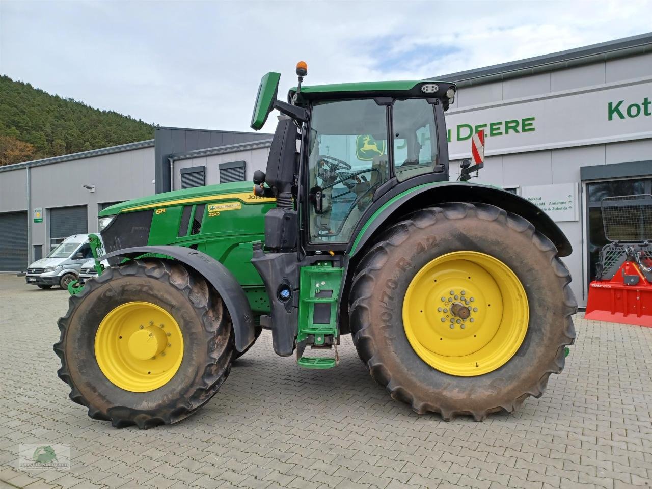 Traktor typu John Deere 6R 250 - Steckachse, Command PRO, Gebrauchtmaschine w Teichröda (Zdjęcie 2)