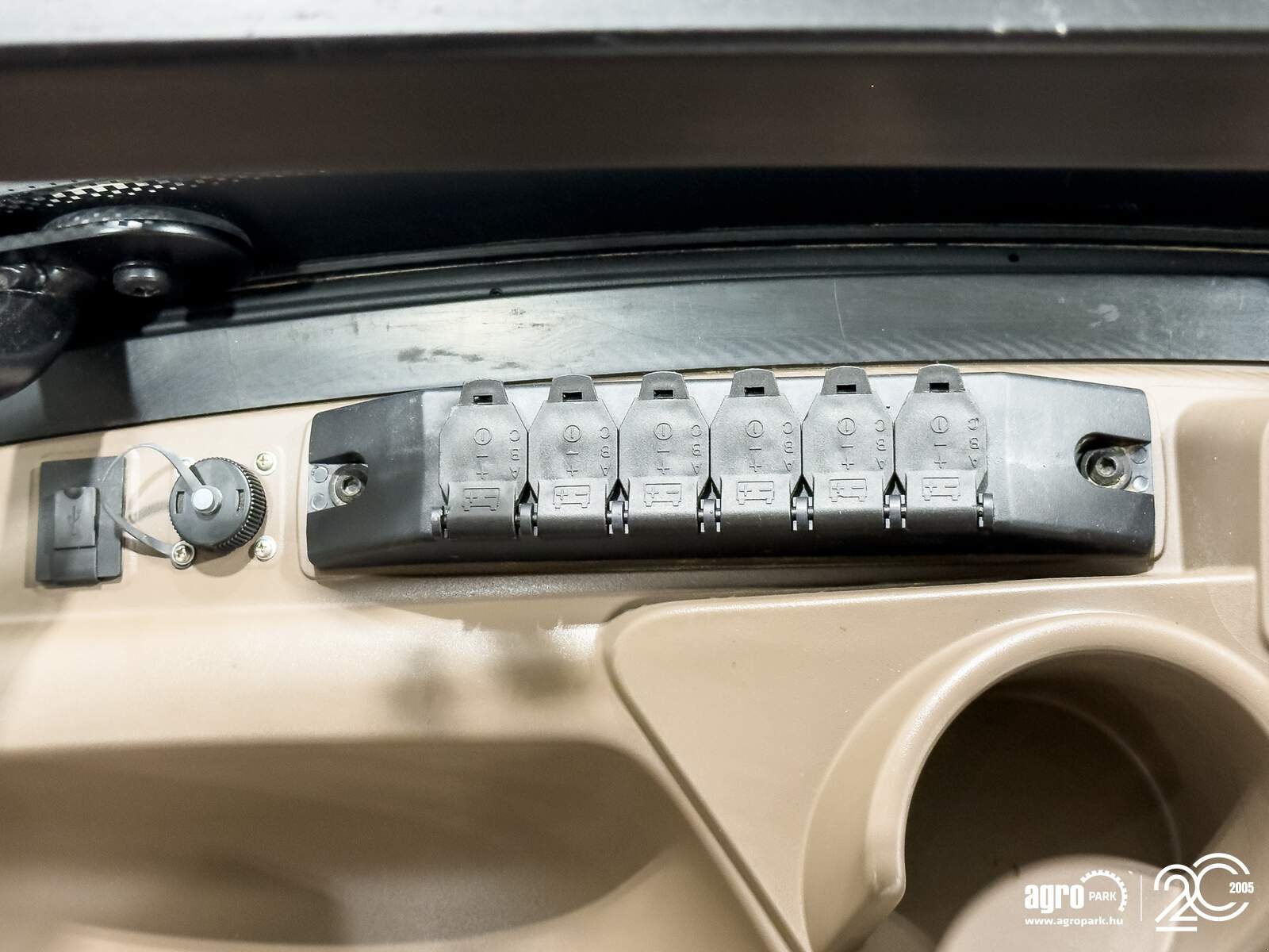 Traktor tipa John Deere 6R 250, Gebrauchtmaschine u Csengele (Slika 28)