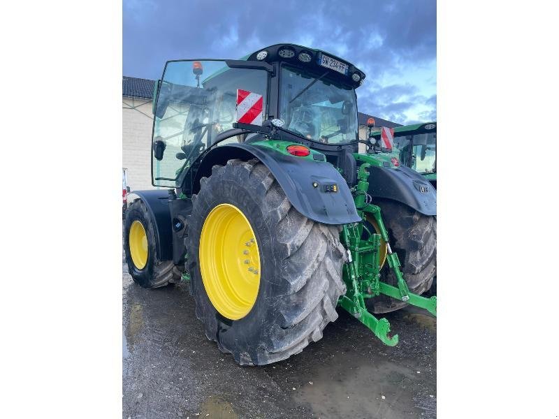 Traktor a típus John Deere 6R 250, Gebrauchtmaschine ekkor: SAINT-GERMAIN DU PUY (Kép 3)