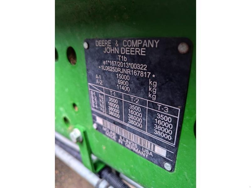 Traktor a típus John Deere 6R 250, Gebrauchtmaschine ekkor: SAINT-GERMAIN DU PUY (Kép 7)