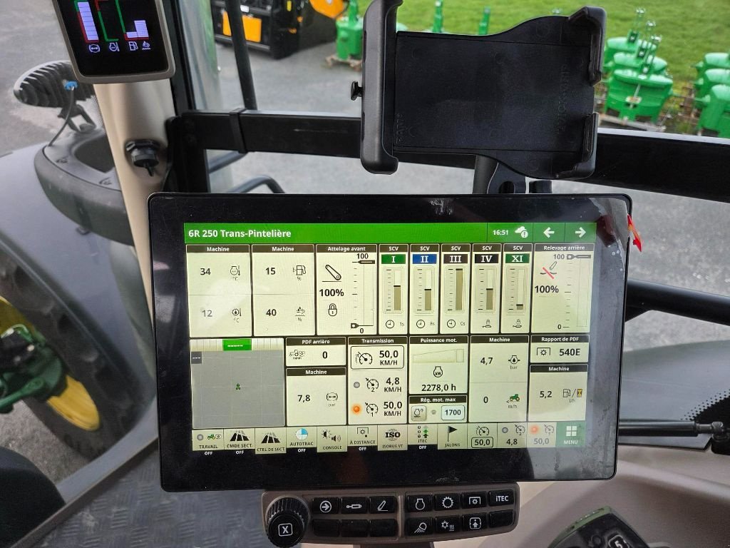 Traktor des Typs John Deere 6R 250, Gebrauchtmaschine in COULVAIN (Bild 8)
