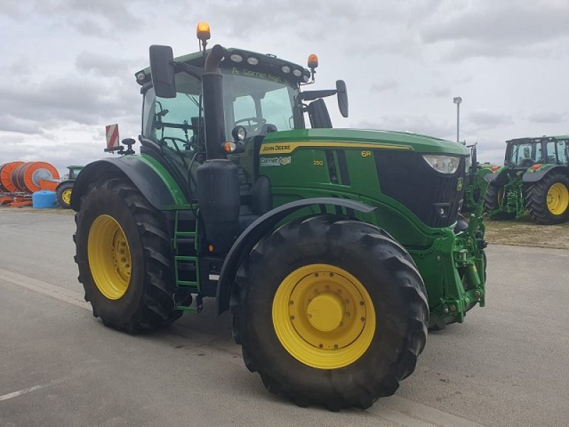Traktor of the type John Deere 6R 250, Gebrauchtmaschine in PITHIVIERS Cedex (Picture 2)