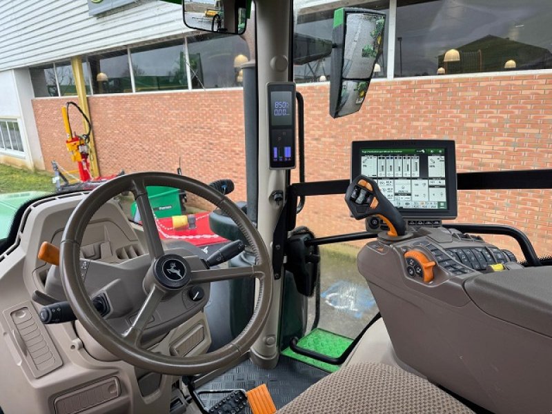 Traktor типа John Deere 6R 250, Gebrauchtmaschine в PITHIVIERS Cedex (Фотография 10)