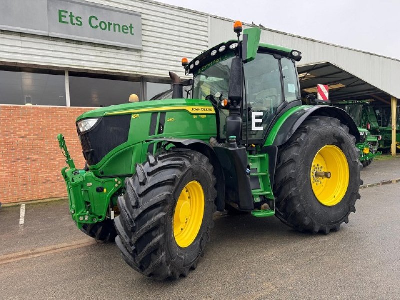 Traktor типа John Deere 6R 250, Gebrauchtmaschine в PITHIVIERS Cedex (Фотография 1)