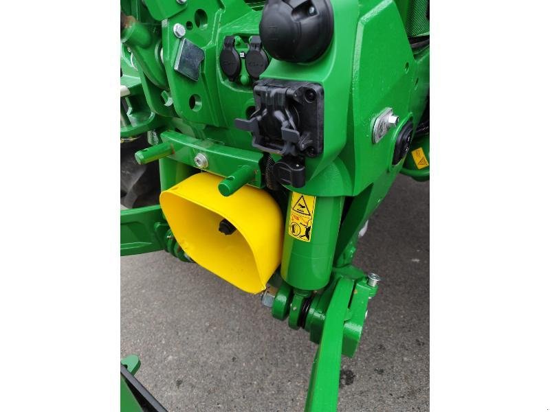 Traktor типа John Deere 6R 250, Gebrauchtmaschine в SAINT GENEST D'AMBIERE (Фотография 7)