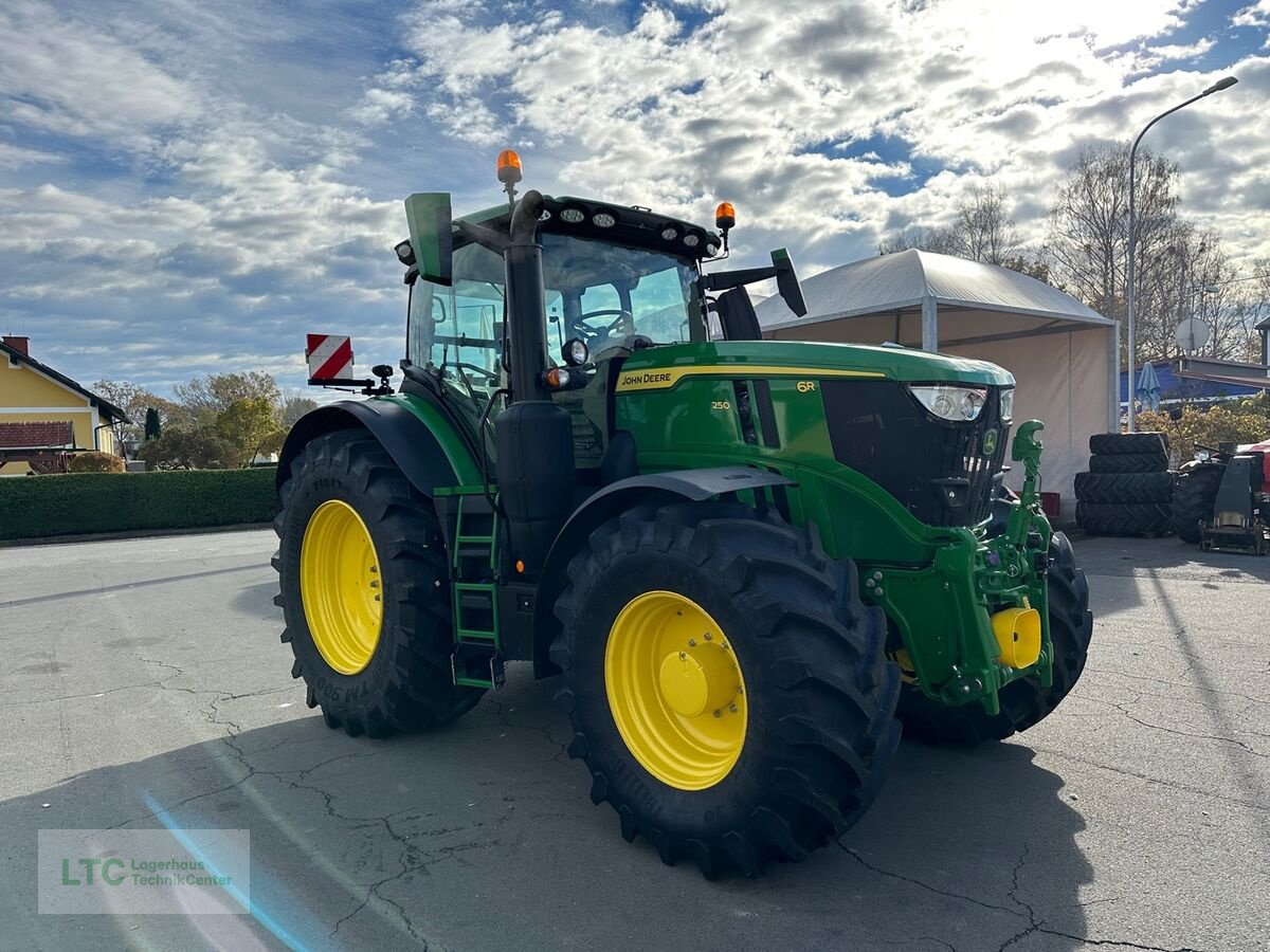 Traktor des Typs John Deere 6R 250, Gebrauchtmaschine in Großpetersdorf (Bild 2)