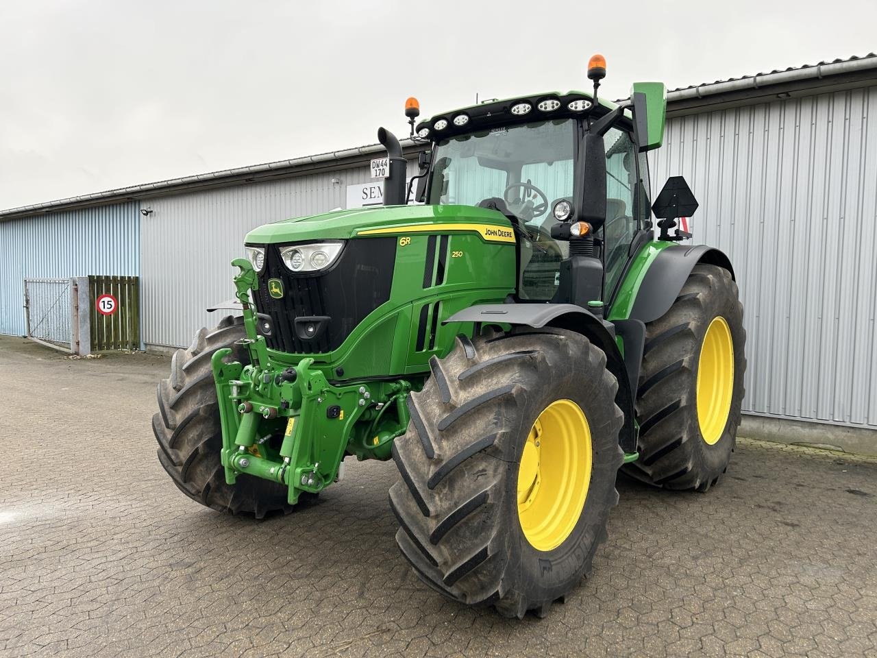 Traktor tipa John Deere 6R 250, Gebrauchtmaschine u Næstved (Slika 9)