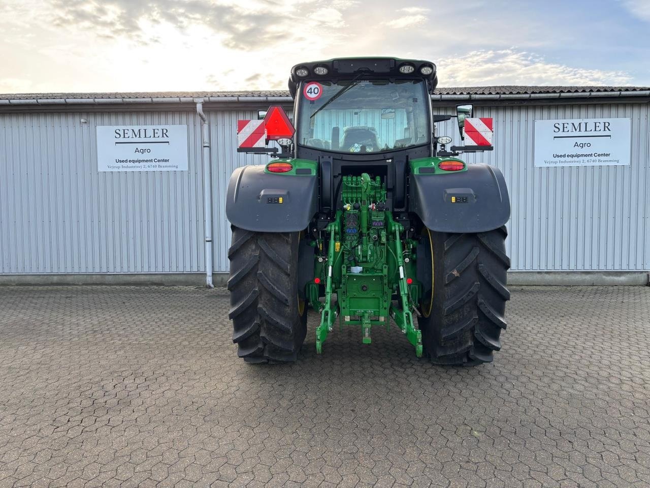 Traktor of the type John Deere 6R 250, Gebrauchtmaschine in Bramming (Picture 4)