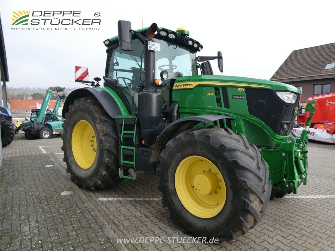 Traktor типа John Deere 6R 250, Gebrauchtmaschine в Rietberg (Фотография 10)