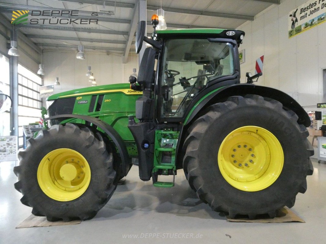 Traktor des Typs John Deere 6R 250, Gebrauchtmaschine in Lauterberg/Barbis (Bild 13)