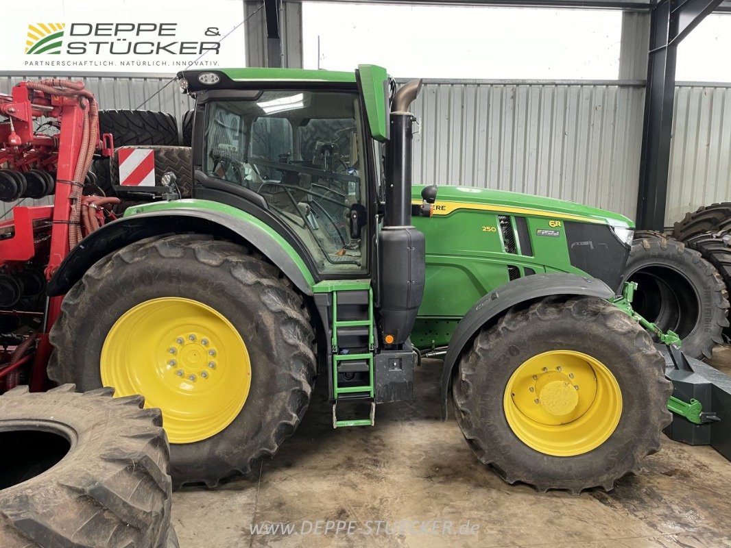 Traktor des Typs John Deere 6R 250, Gebrauchtmaschine in Lemgo (Bild 9)