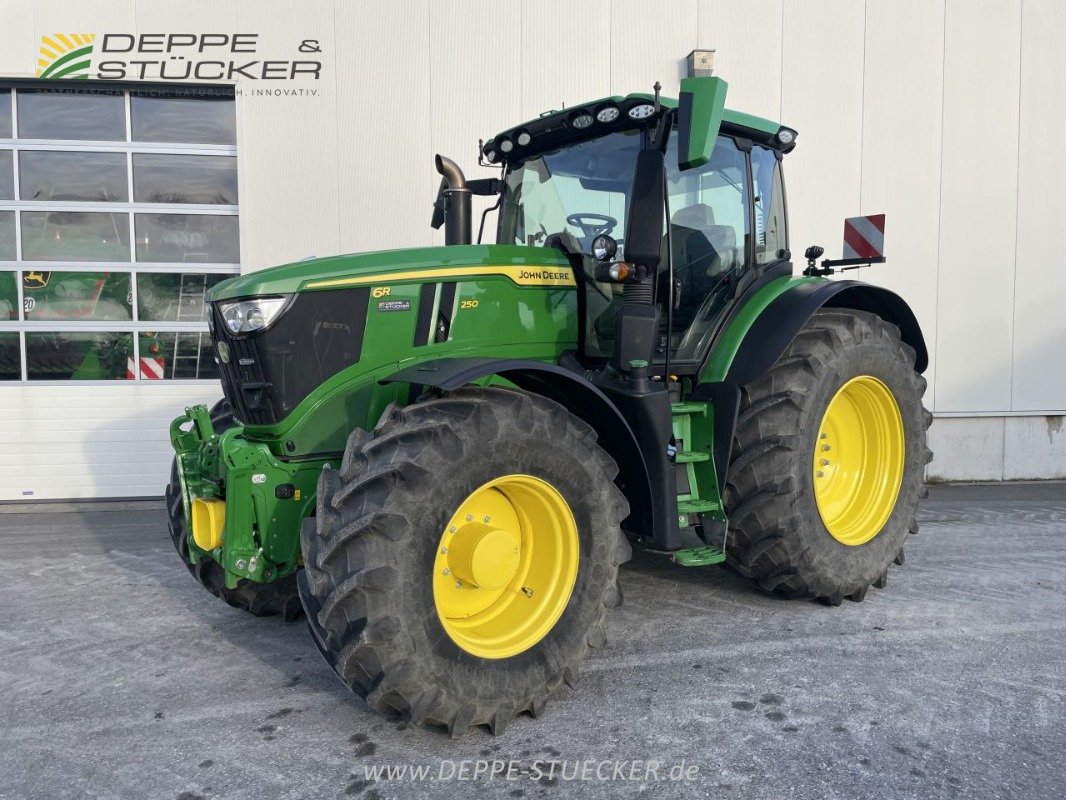 Traktor типа John Deere 6R 250, Gebrauchtmaschine в Rietberg (Фотография 1)