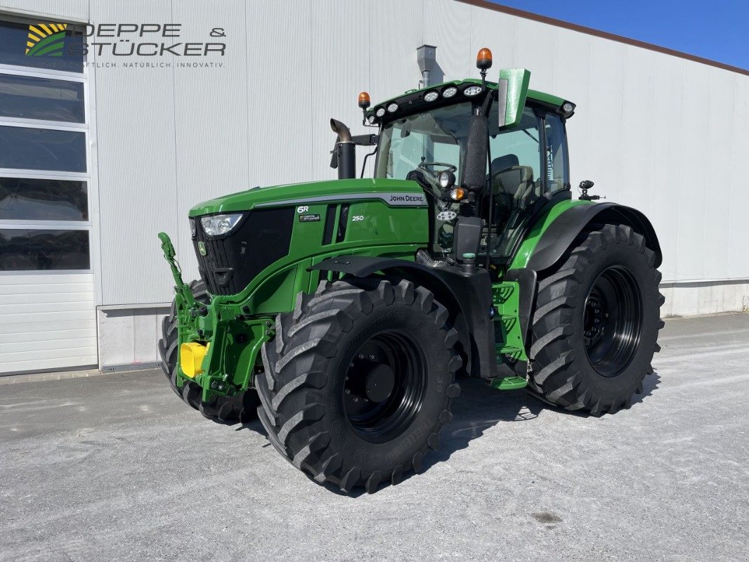Traktor tip John Deere 6R 250, Gebrauchtmaschine in Rietberg (Poză 1)