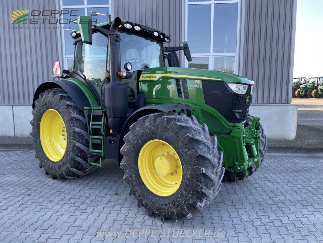 Traktor van het type John Deere 6R 250, Gebrauchtmaschine in Wettin-Löbejun (Foto 4)