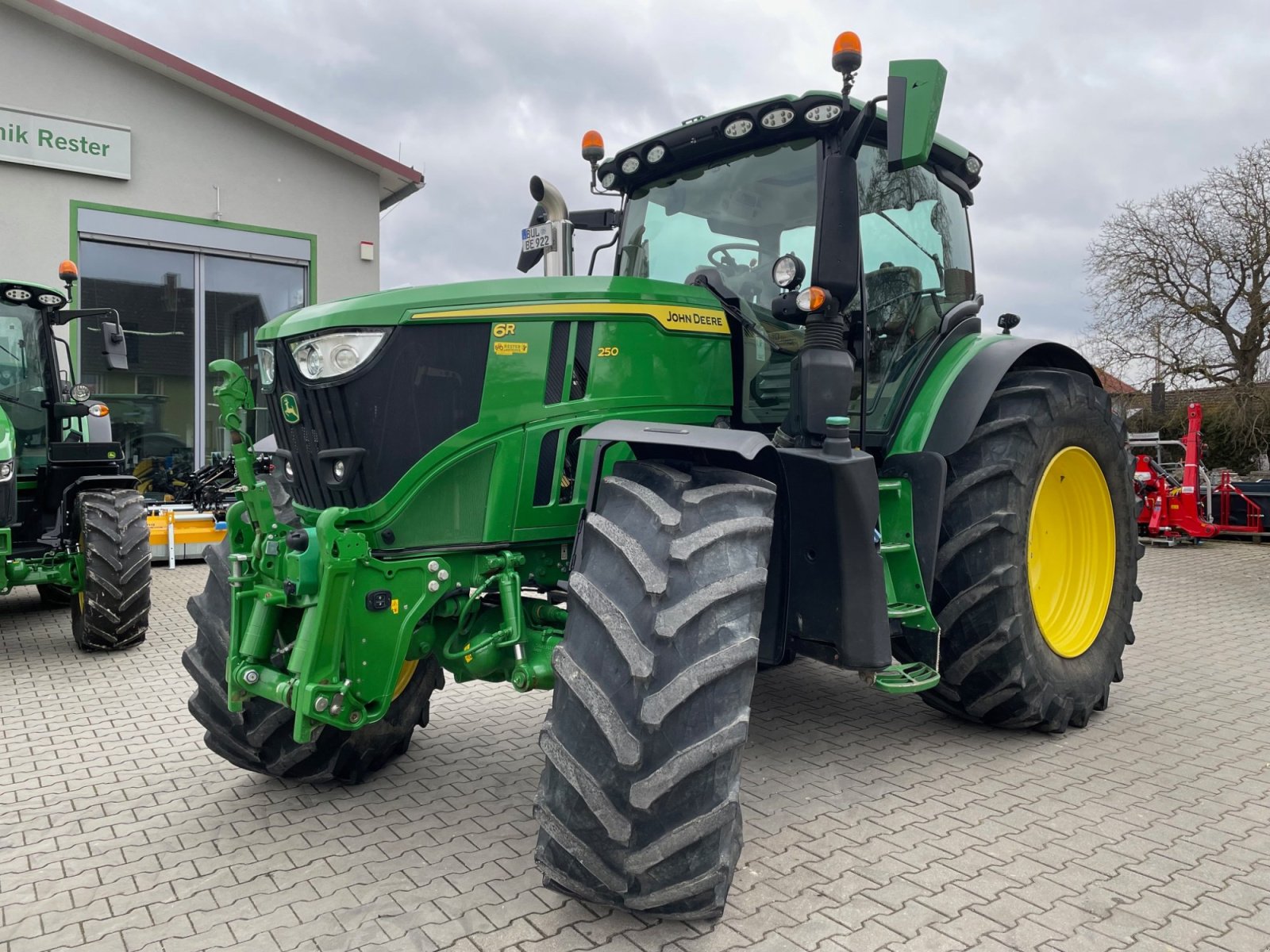 Traktor vrste John Deere 6R 250, Gebrauchtmaschine v Burglengenfeld (Slika 2)