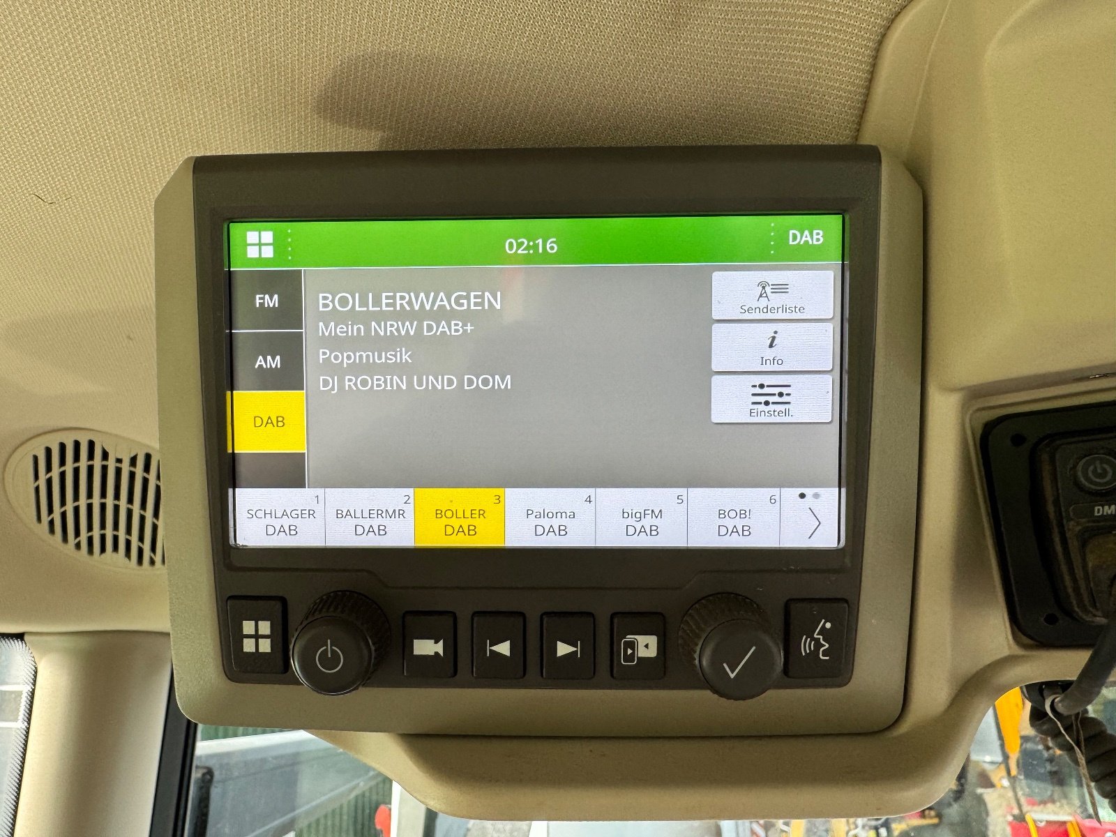 Traktor of the type John Deere 6R 250, Gebrauchtmaschine in Rheinbach (Picture 18)