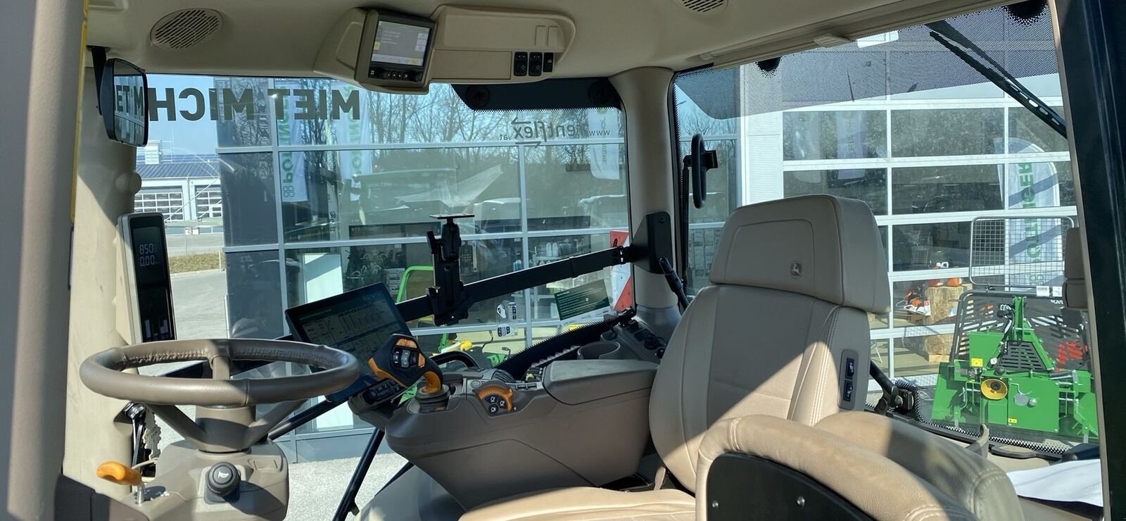 Traktor tipa John Deere 6R 250, Vorführmaschine u Bruck/Leitha (Slika 5)