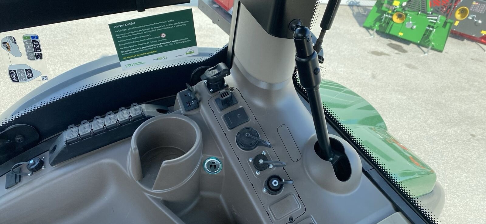 Traktor tipa John Deere 6R 250, Vorführmaschine u Bruck/Leitha (Slika 24)