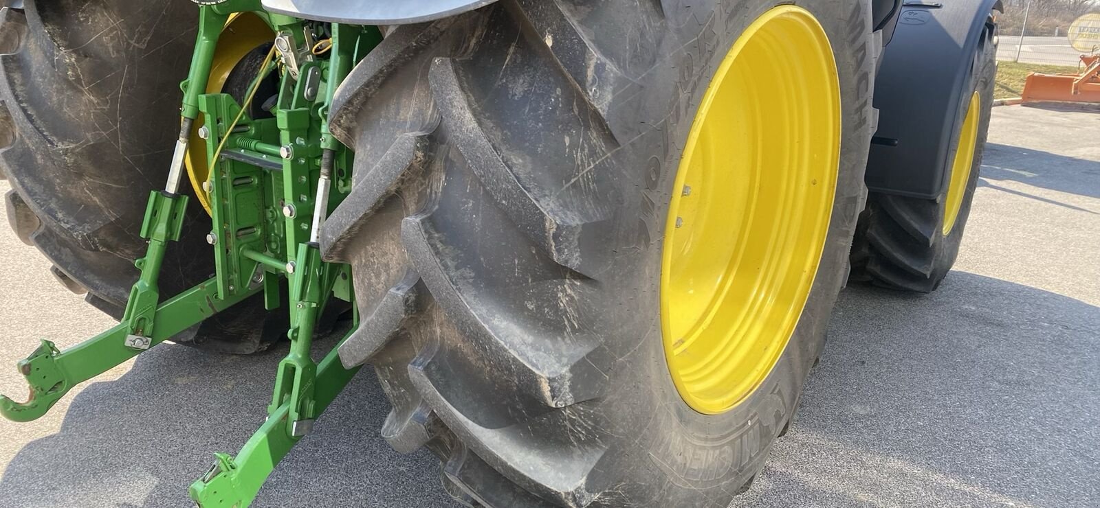 Traktor tipa John Deere 6R 250, Vorführmaschine u Bruck/Leitha (Slika 17)