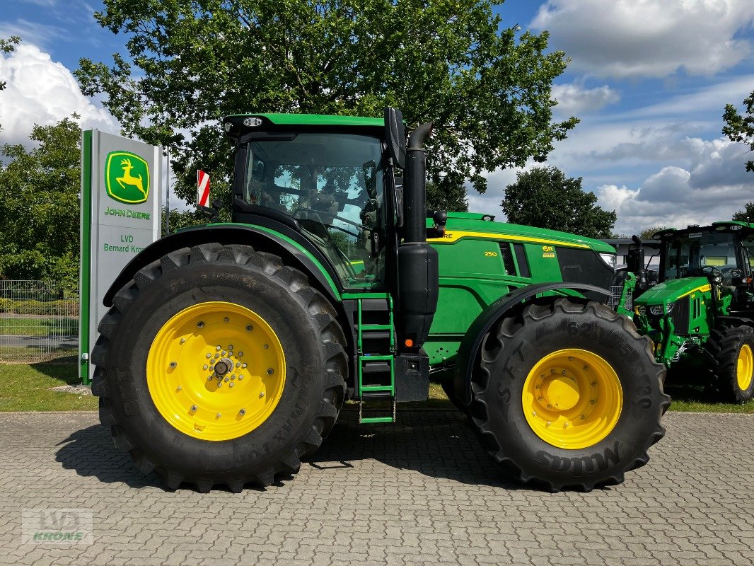 Traktor of the type John Deere 6R 250, Gebrauchtmaschine in Alt-Mölln (Picture 2)