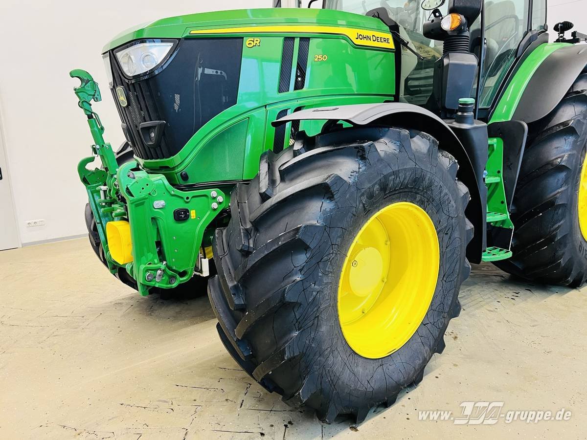 Traktor tip John Deere 6R 250, Gebrauchtmaschine in Sülzetal OT Altenweddingen (Poză 19)