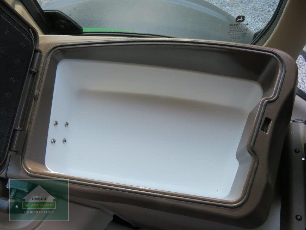 Traktor van het type John Deere 6R 250, Neumaschine in Eferding (Foto 19)