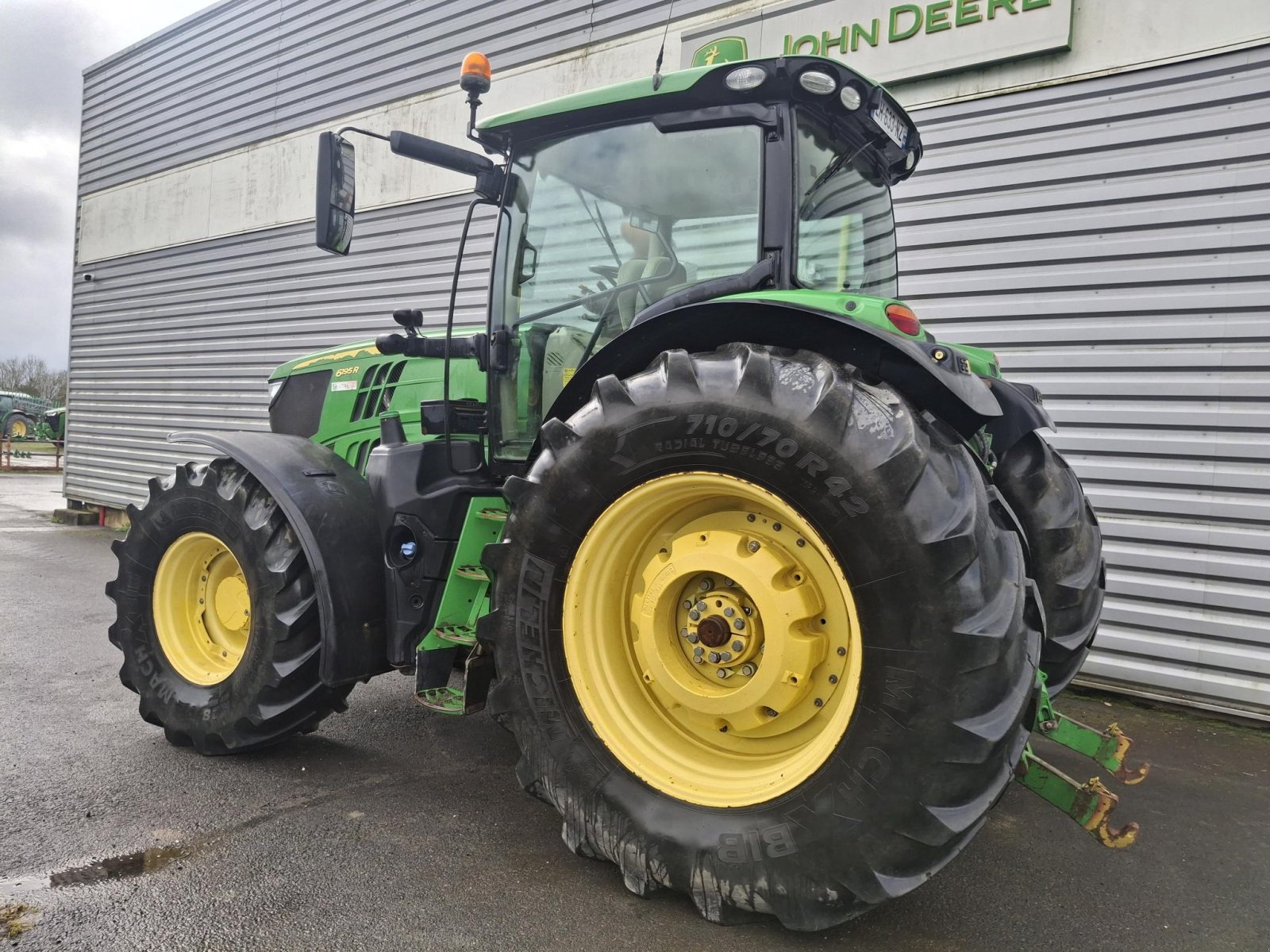 Traktor типа John Deere 6R, Gebrauchtmaschine в Les Touches (Фотография 5)